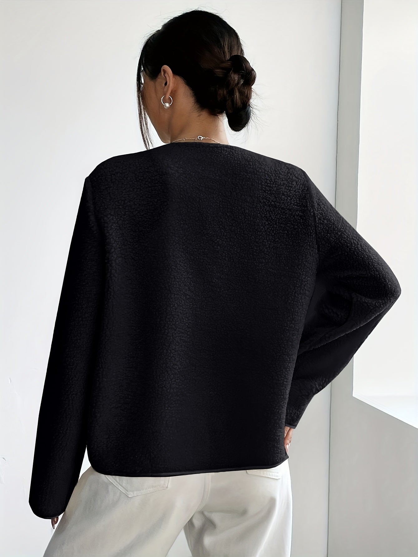 Veste élégante pour femme avec boutons – Intemporelle et douce pour l'automne et l'hiver