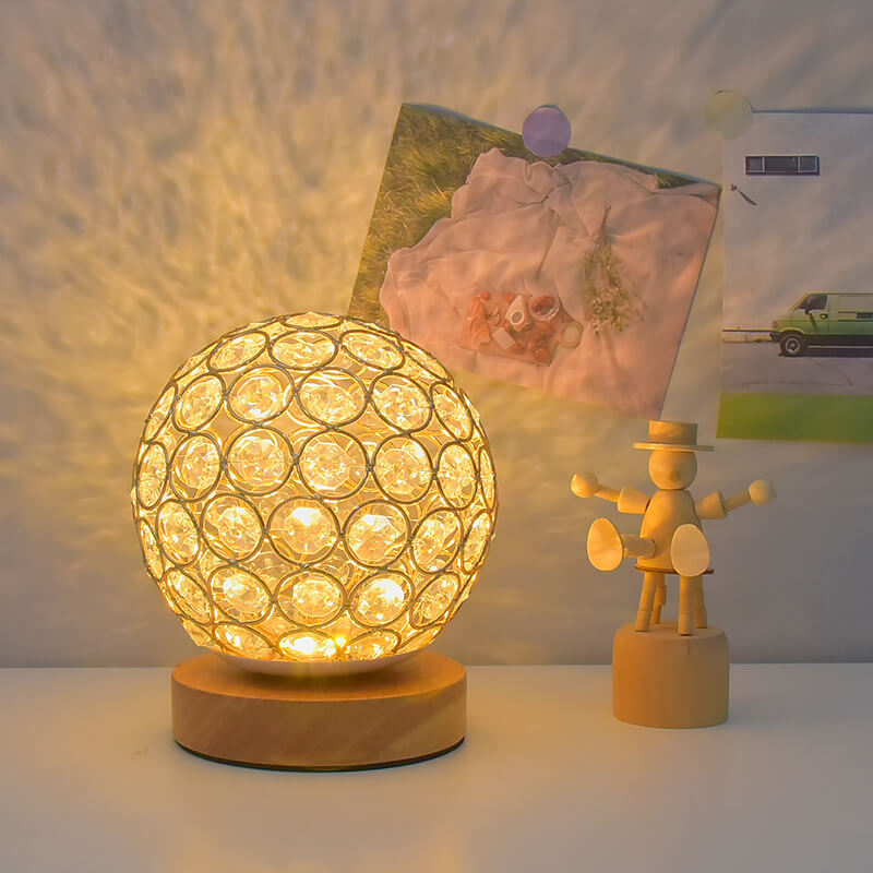 Lampe de table de chevet LED ronde rechargeable par USB NovaGlow dans un style minimaliste moderne