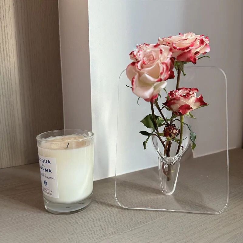 Vase avec cadre photo de bureau