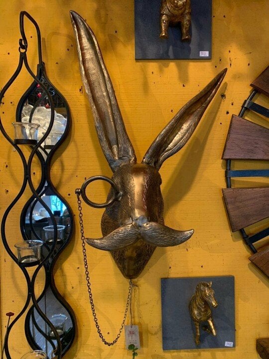 ArtBeest Décoration murale tête d'animal – Figurines ludiques peintes à la main en résine | Élévateur à bol