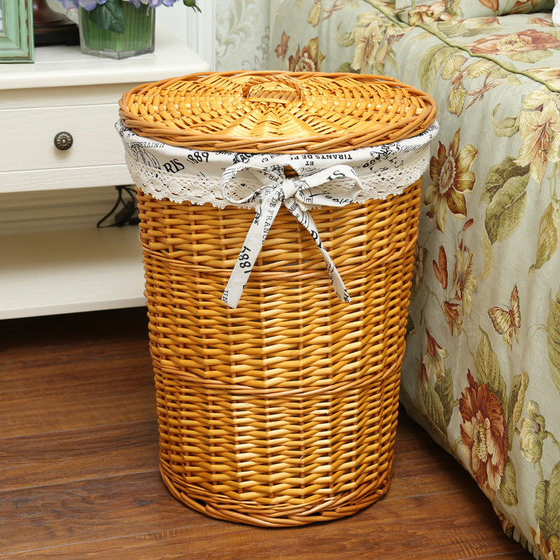 Panier à linge pour femme en matériau naturel tressé avec doublure en tissu décoratif