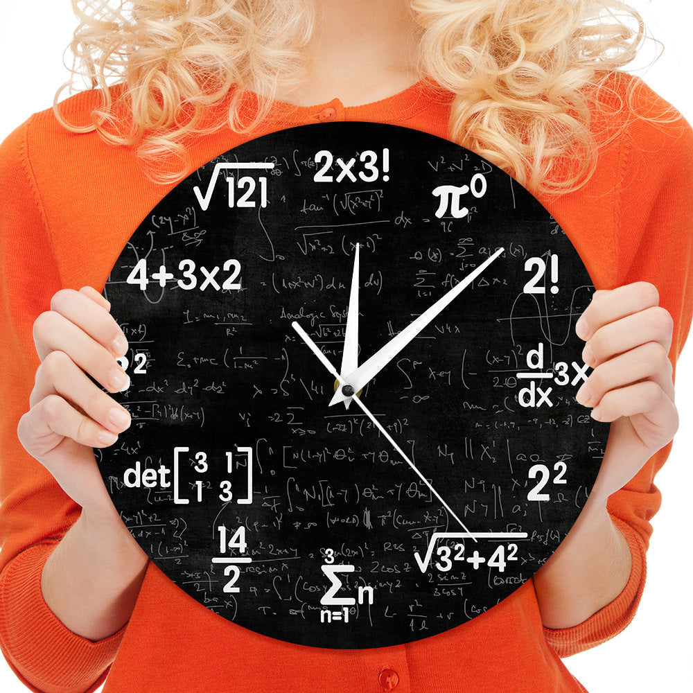 Horloge murale mathématique | Conception de formule noire