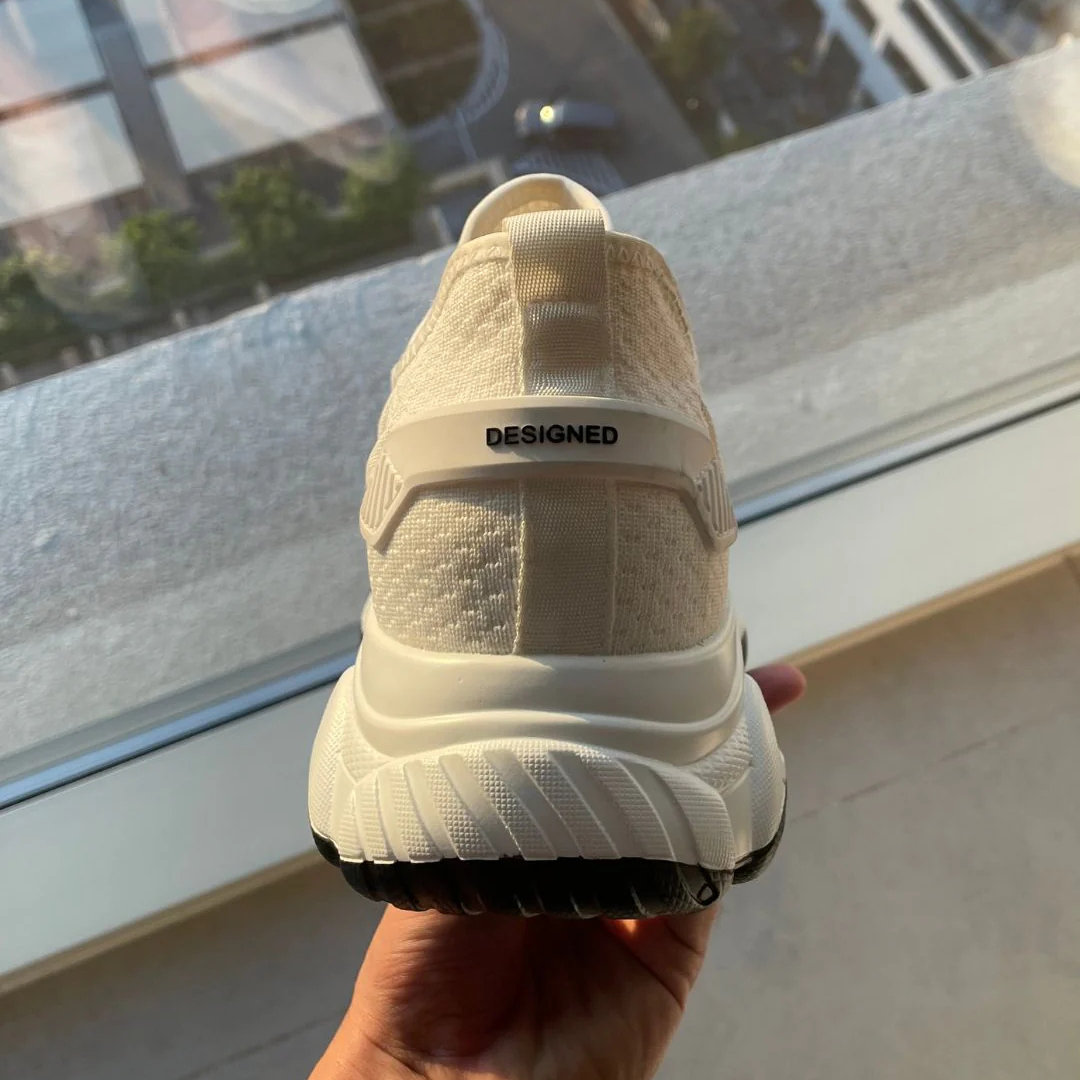 SkyBoosts – Sneakers Rehaussantes Invisibles +10CM | Confort, Style & Confiance au Quotidien