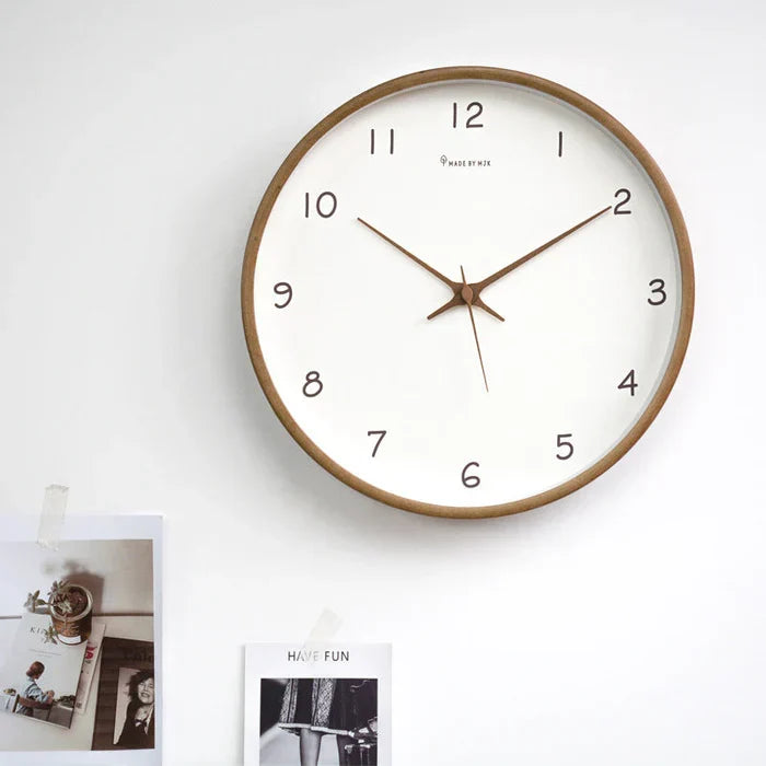 Horloge murale silencieuse et élégante – Pour une finition intérieure paisible et élégante