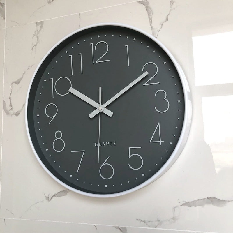 Horloge murale au design moderne en bois