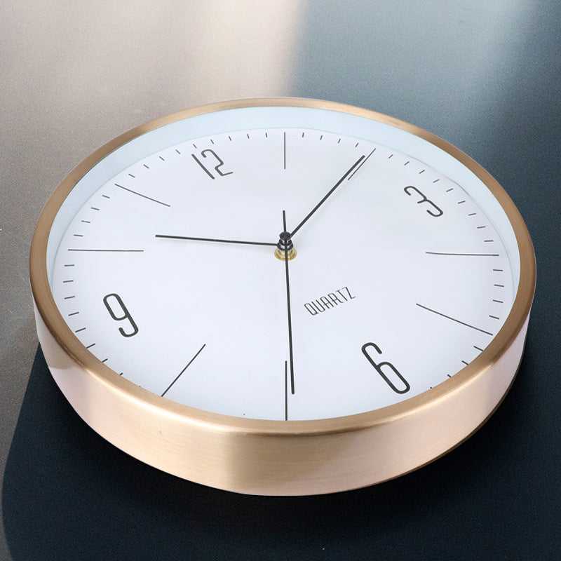 Horloge murale au design moderne