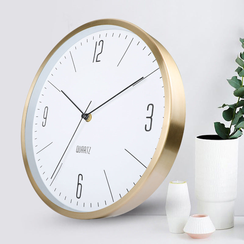 Horloge murale au design moderne