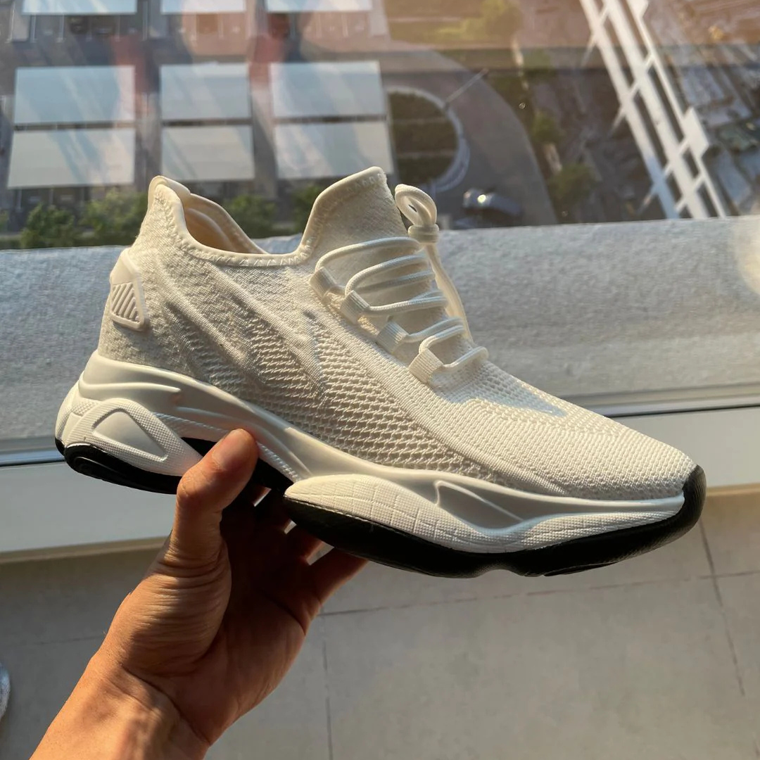 SkyBoosts – Sneakers Rehaussantes Invisibles +10CM | Confort, Style & Confiance au Quotidien