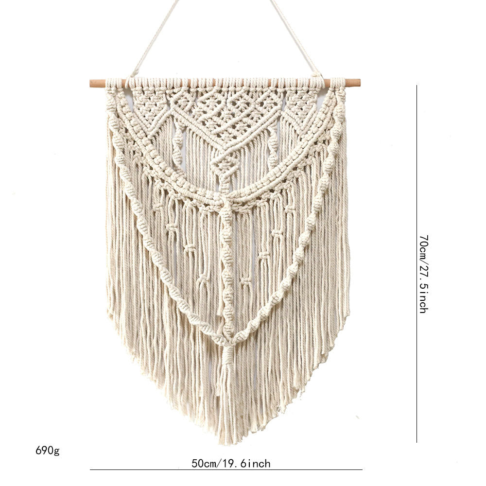 Décoration murale en macramé avec détails artistiques
