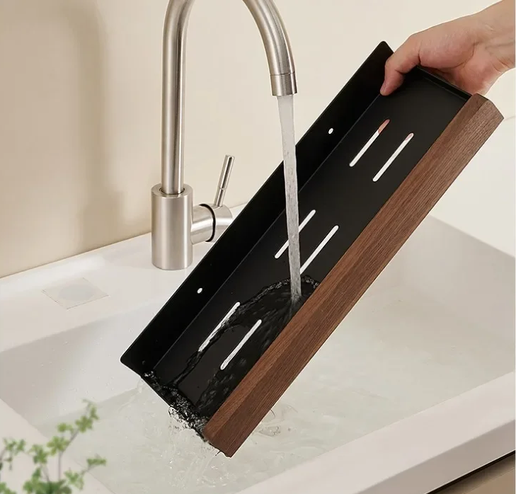 Etagère murale de cuisine en bois – modèle