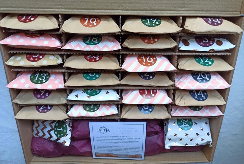 WoolMagic – Calendrier de l'Avent avec 24 surprises en laine – Pour les amateurs de tricot et de crochet