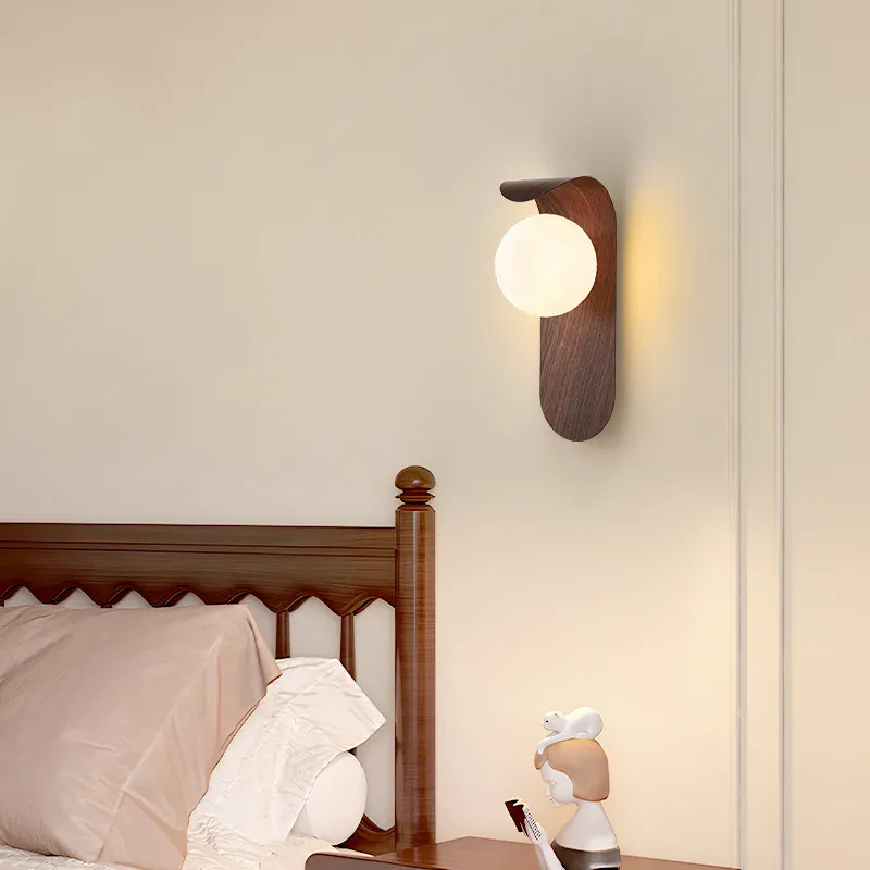 Lampe murale en bois moderne | Conception en noyer naturel