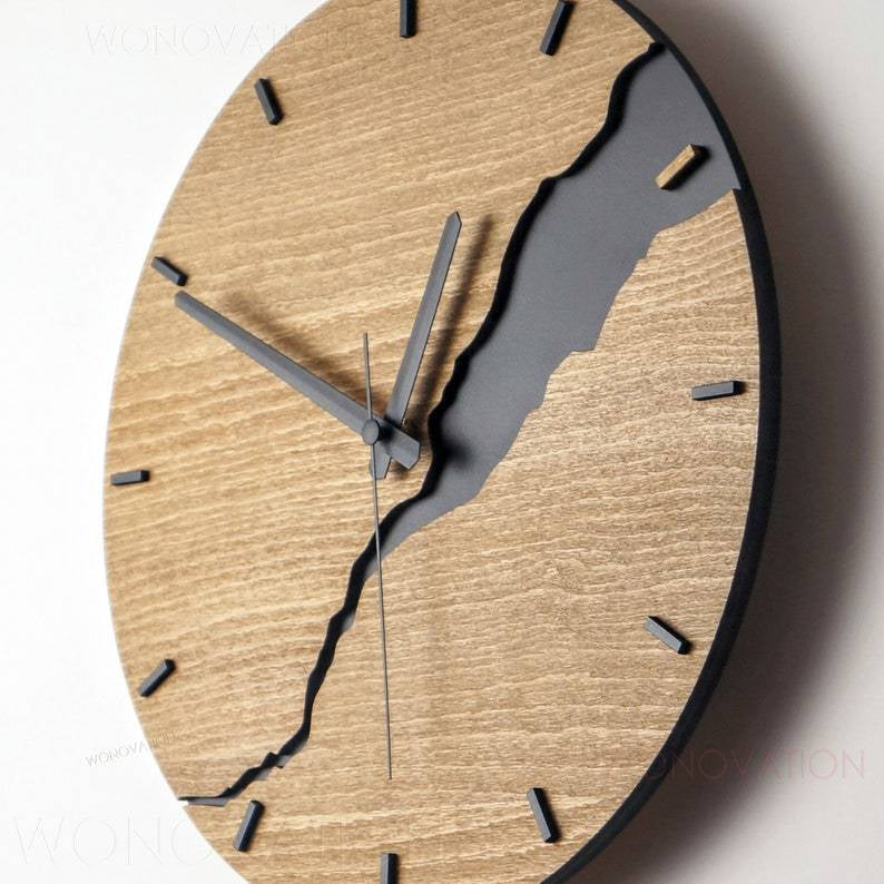 Horloge murale en bois 30x30 cm avec affichage des chiffres ou division de lignes design naturel salon cuisine bureau horloge minimaliste de style scandinave | Sansotis