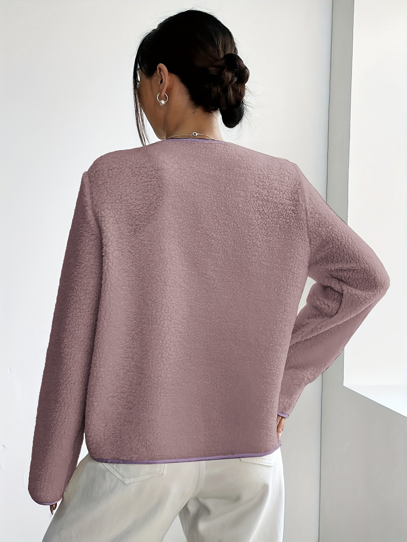 Veste élégante pour femme avec boutons – Intemporelle et douce pour l'automne et l'hiver