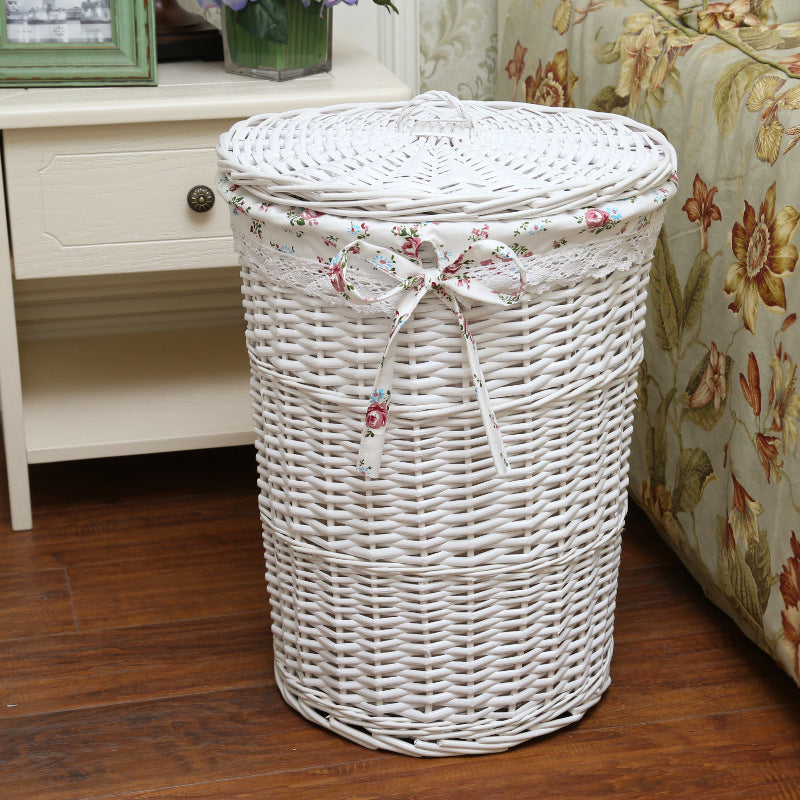 Panier à linge pour femme en matériau naturel tressé avec doublure en tissu décoratif