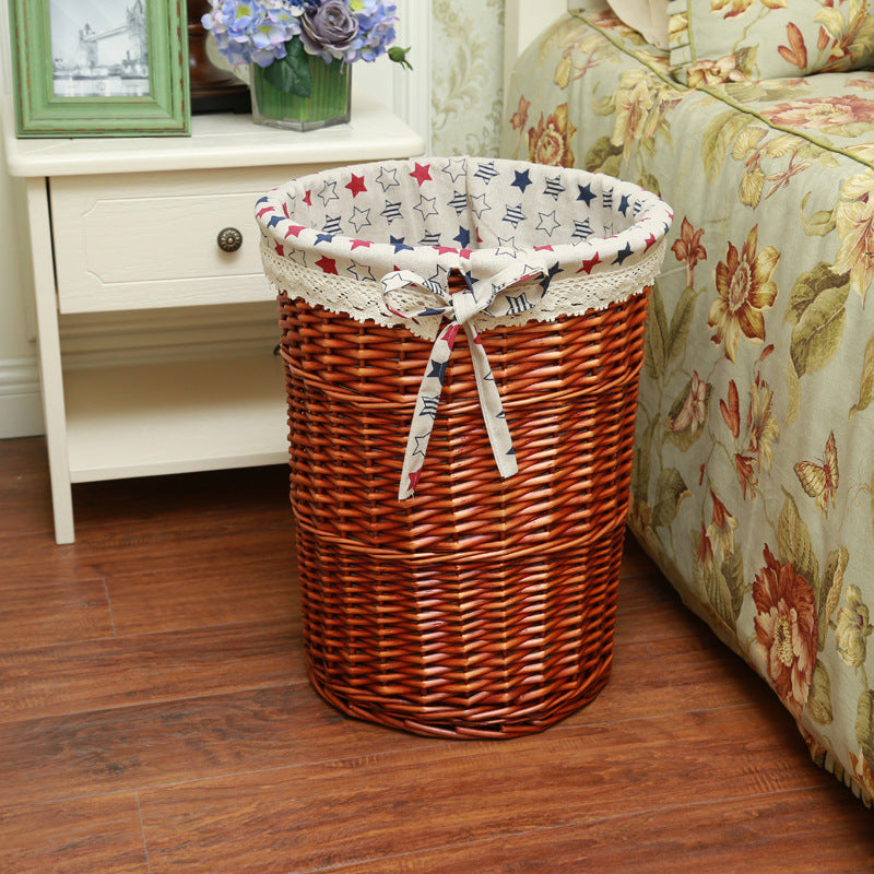 Panier à linge pour femme en matériau naturel tressé avec doublure en tissu décoratif