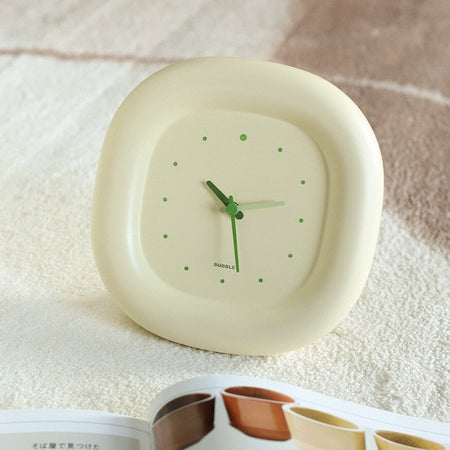 Horloge murale minimaliste | Crème douce aux accents verts