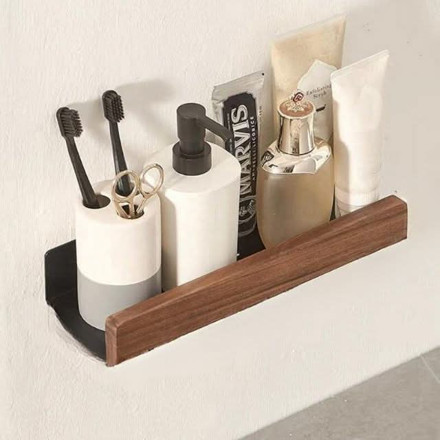 Étagère murale de salle de bain en bois massif sans perçage
