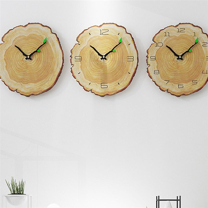 Horloge murale à trois anneaux