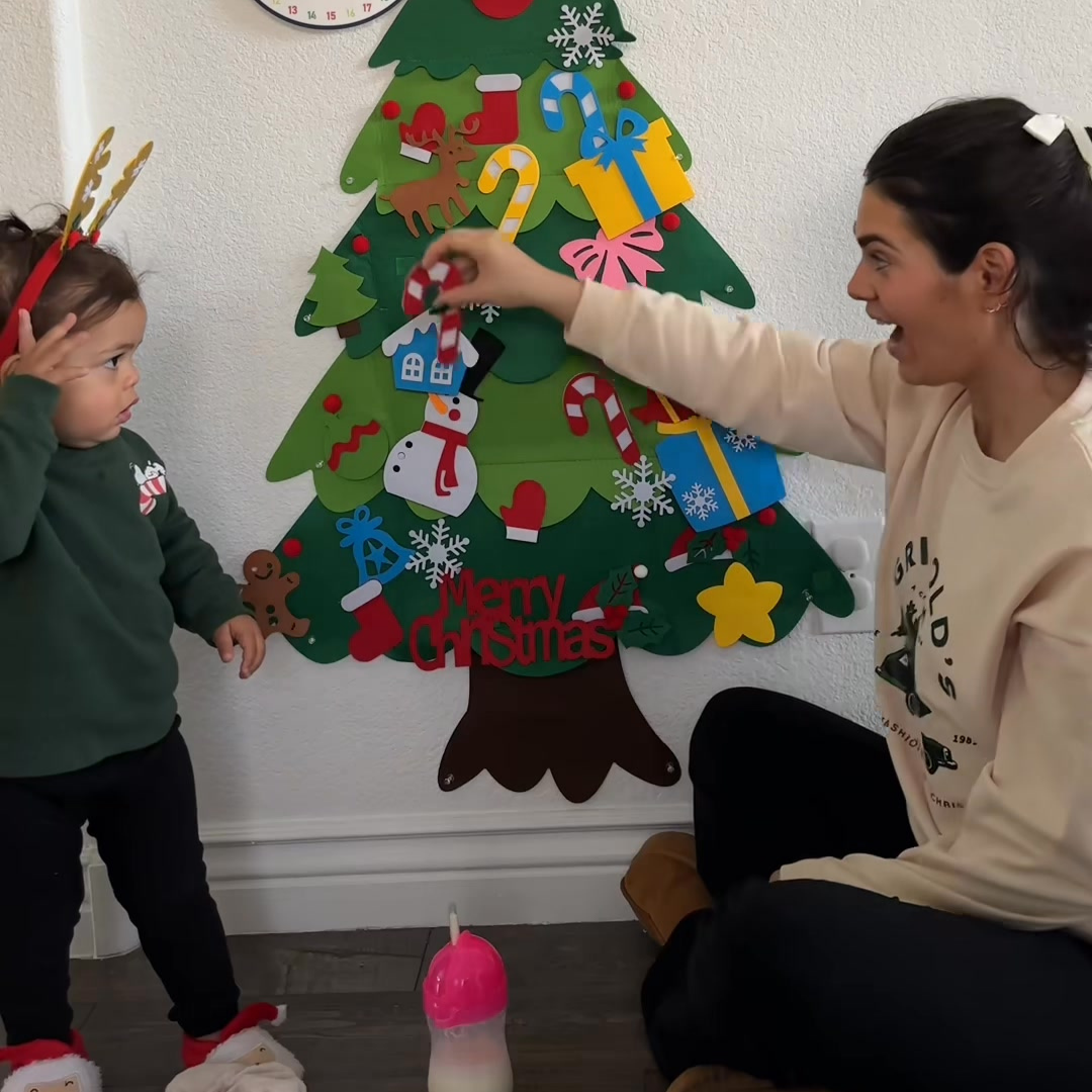 TibaToes™ Christmas Tree Play Set – Sapin de Noël Montessori pour Tout-Petits