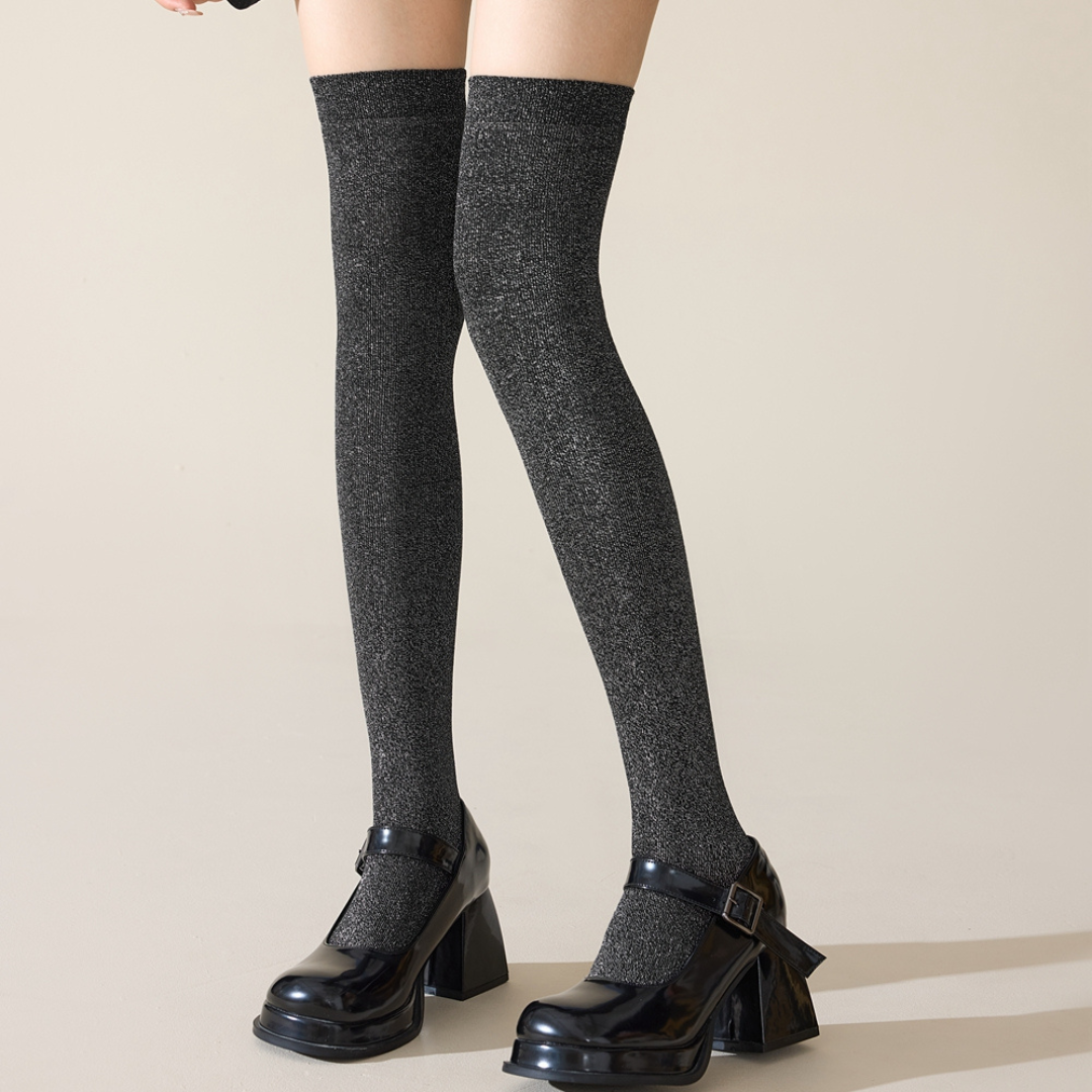 Chaussettes Hautes à Paillettes Brillantes Femme – Mode & Élégance au Quotidien