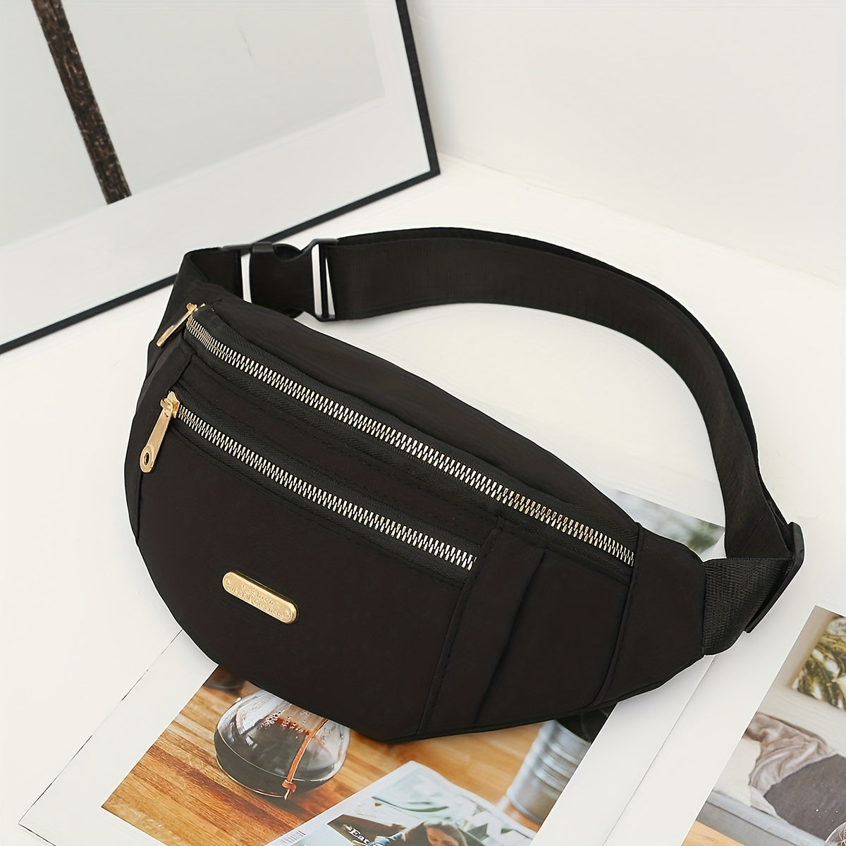 Sac banane léger pour femmes avec plusieurs poches zippées et une sangle réglable