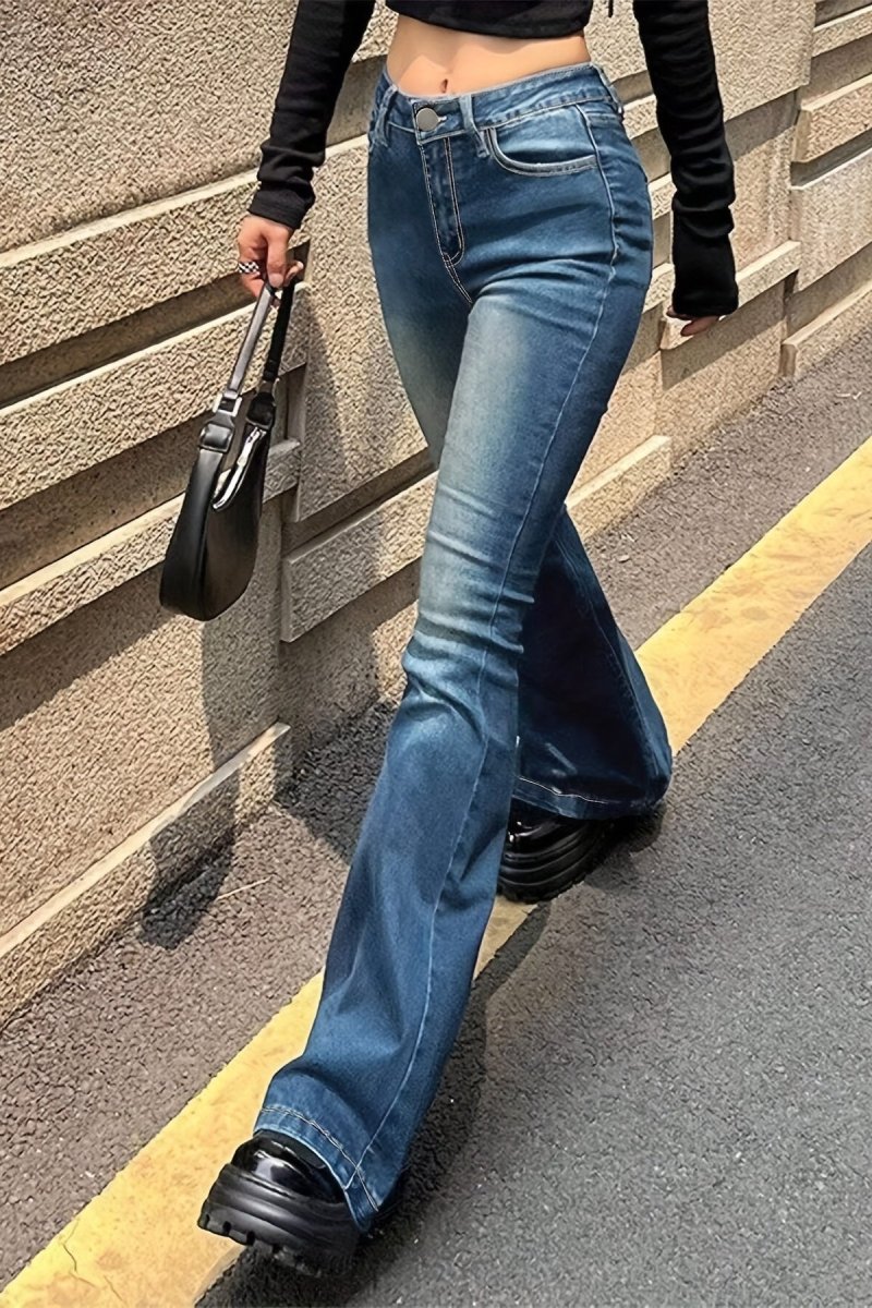 HAZEL – Jean évasé à taille moyenne classique