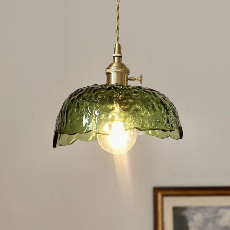 Lampe suspendue en verre vert | Luminaire en laiton ondulé