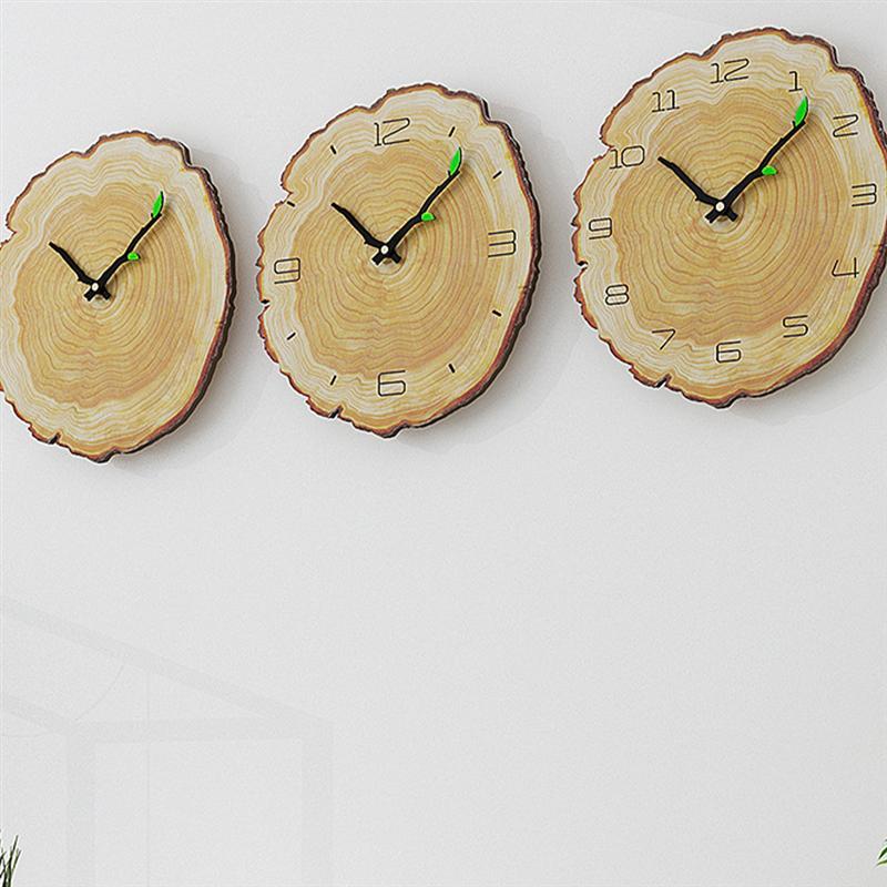 Horloge murale à trois anneaux