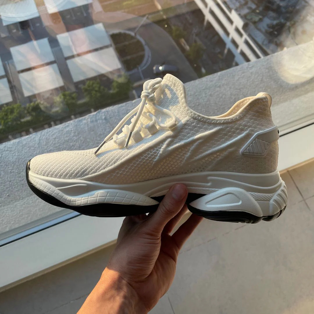 SkyBoosts – Sneakers Rehaussantes Invisibles +10CM | Confort, Style & Confiance au Quotidien