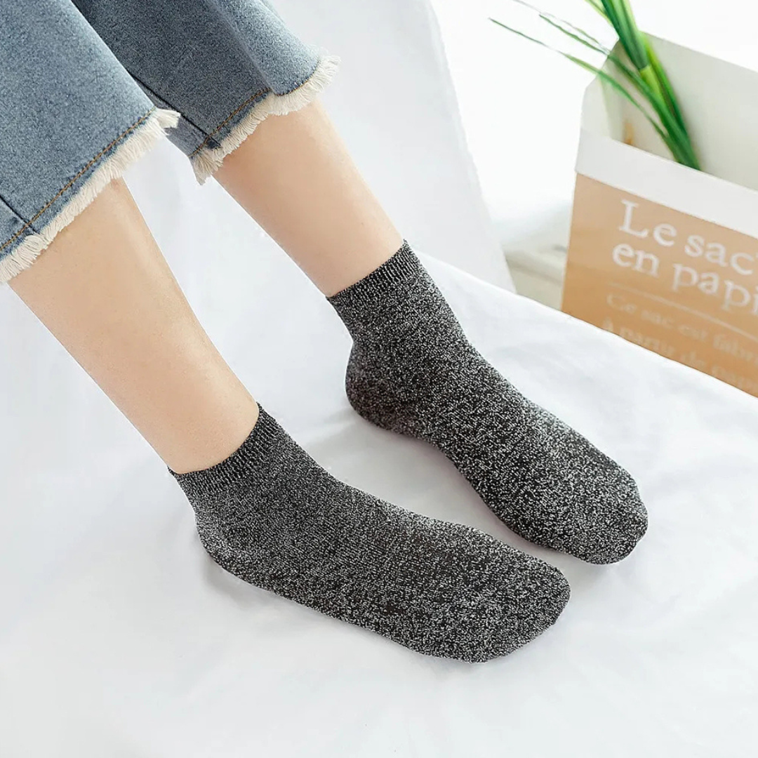 Chaussettes à Paillettes – Élégance, Confort et Style Japonais pour un Été Lumineux