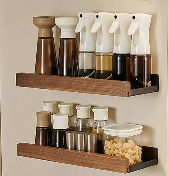 Etagère murale de cuisine en bois – modèle