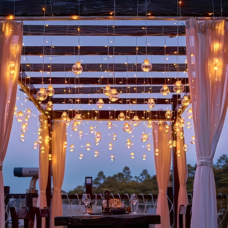 Guirlandes lumineuses avec globes suspendus