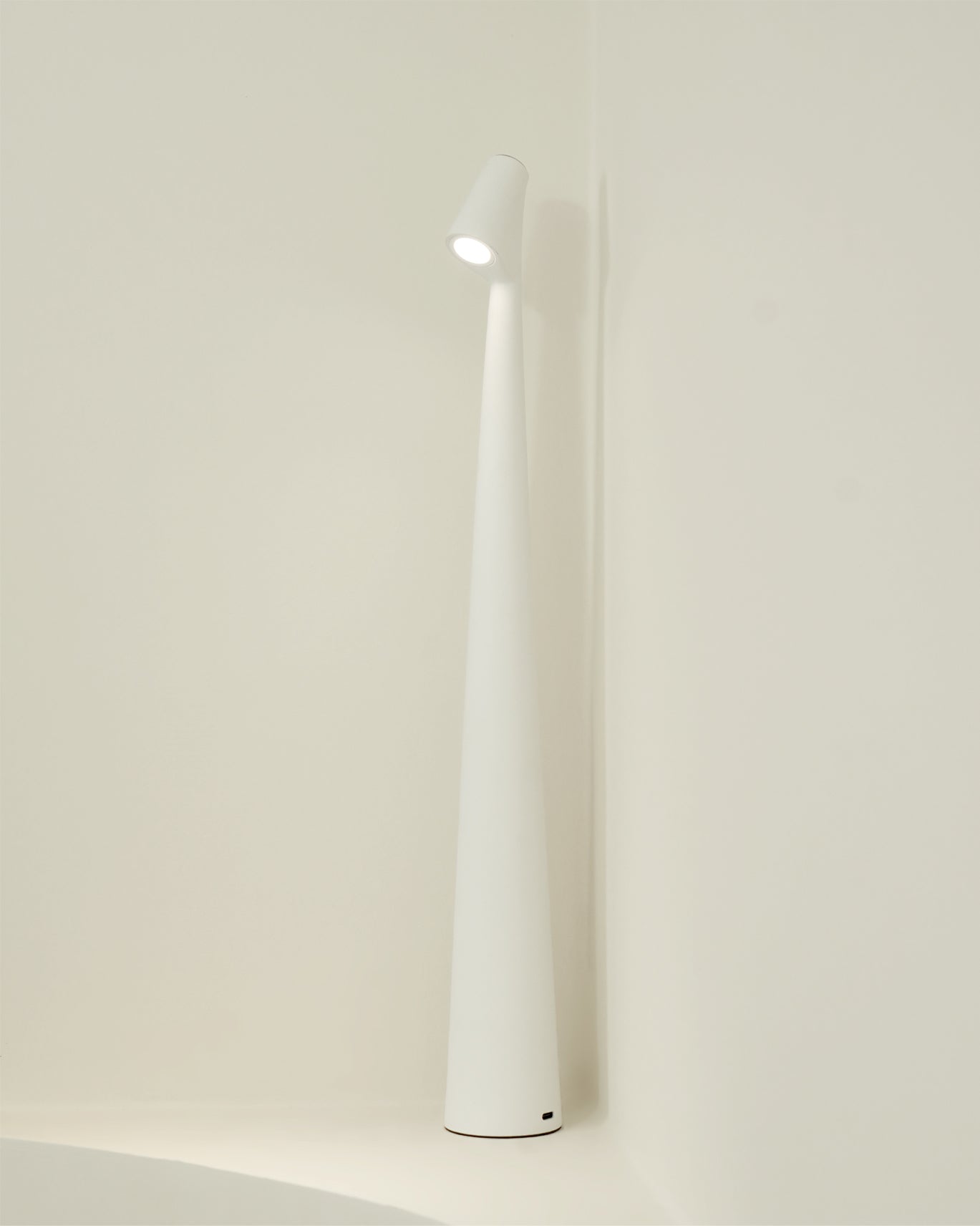 Lampe de bureau LED moderne | Conception rechargeable à commande tactile