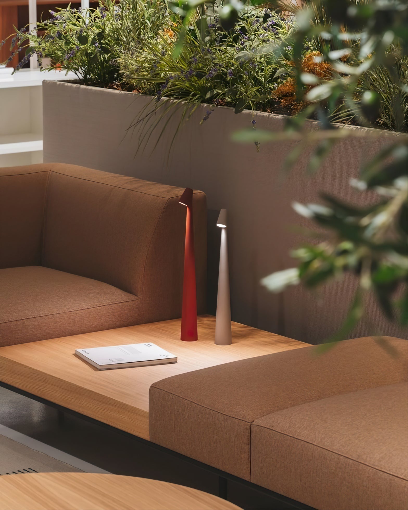 Lampe de bureau LED moderne | Conception rechargeable à commande tactile