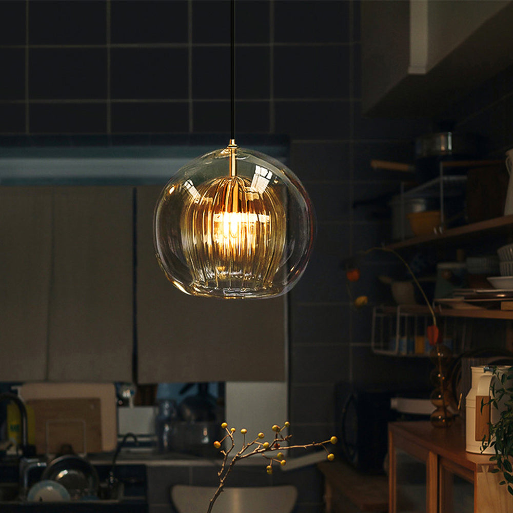 Lampe suspendue en verre moderne | Conception de globe nervuré ambre