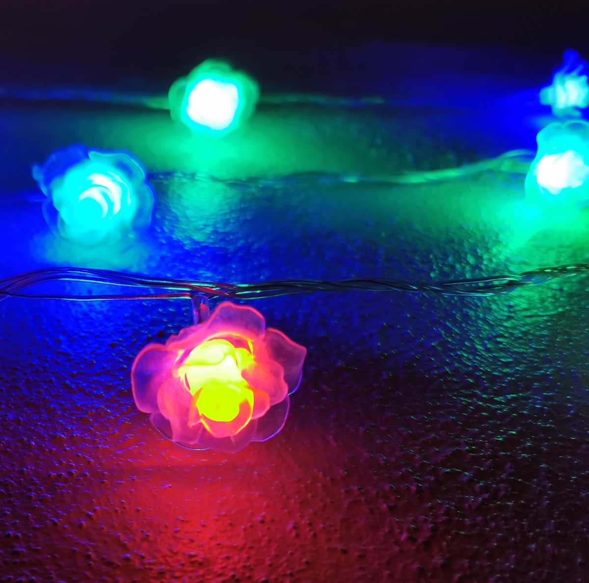 Guirlande lumineuse LED avec fleurs 20 pcs. Transparent - Multicolore avec fonction clignotante (3,5 mètres) | Élévateur à bol
