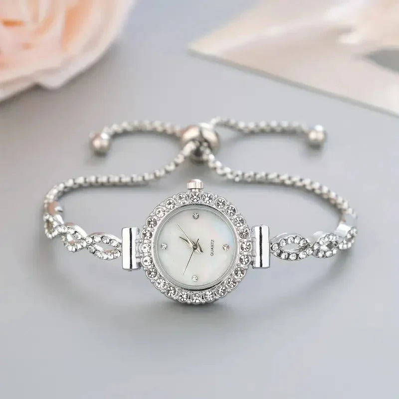 Montre-bracelet élégante pour femme – Accents de cristal et luxe intemporel