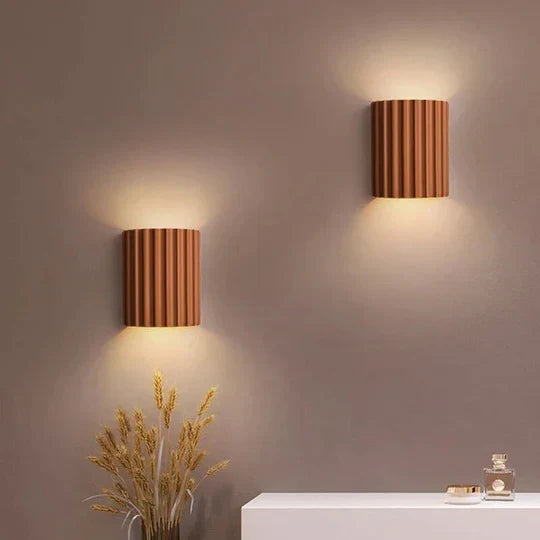 Applique Moderne avec Résine Nervurée Design Sculpture Forme Éclairage Mural Exclusif pour Salon Chambre Hall Applique Artistique LED 7W | Sansotis
