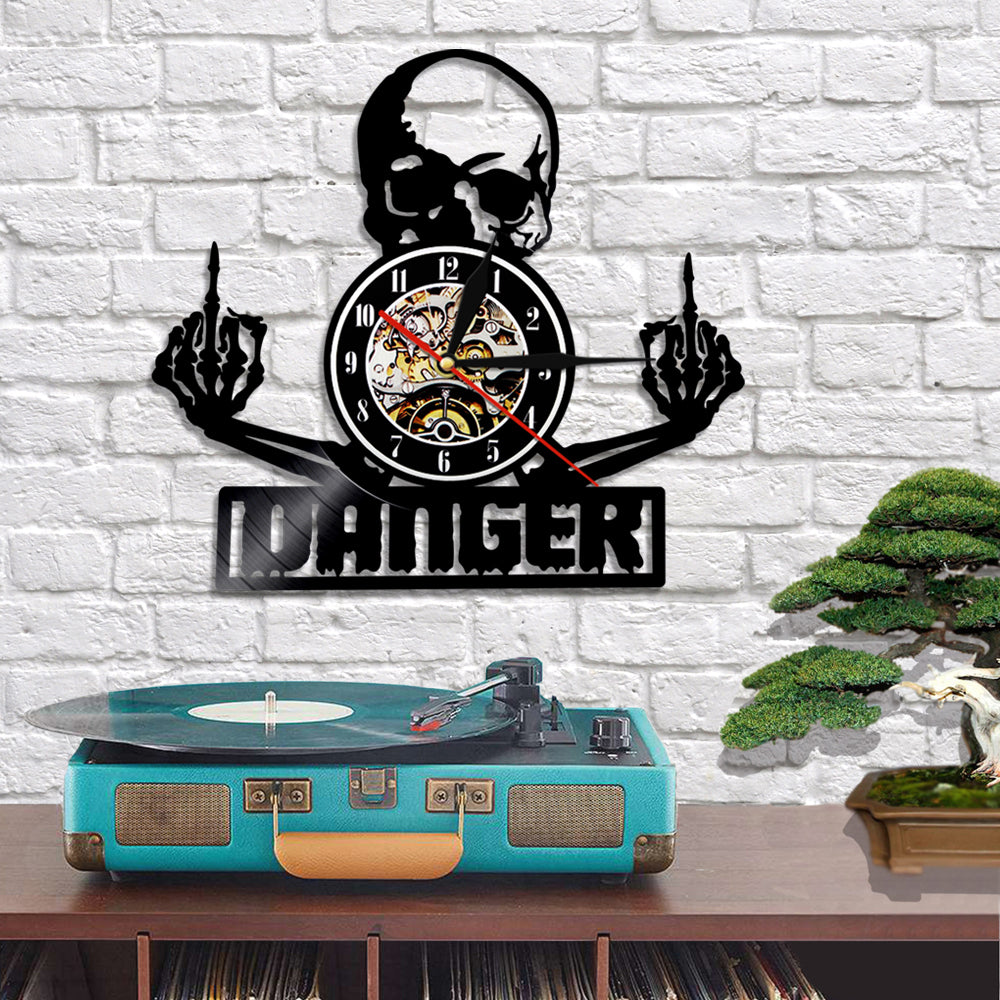 Horloge murale crâne | Design gothique moderne en vinyle.