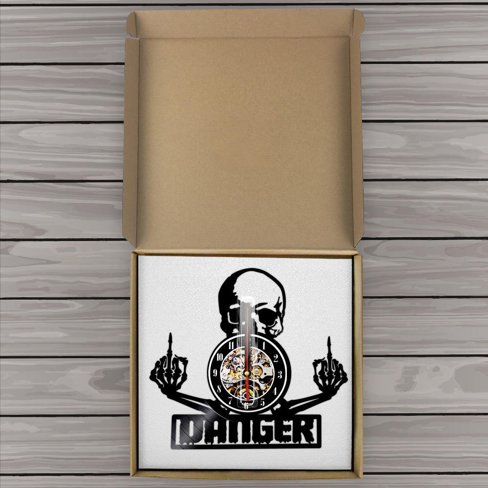 Horloge murale crâne | Design gothique moderne en vinyle.