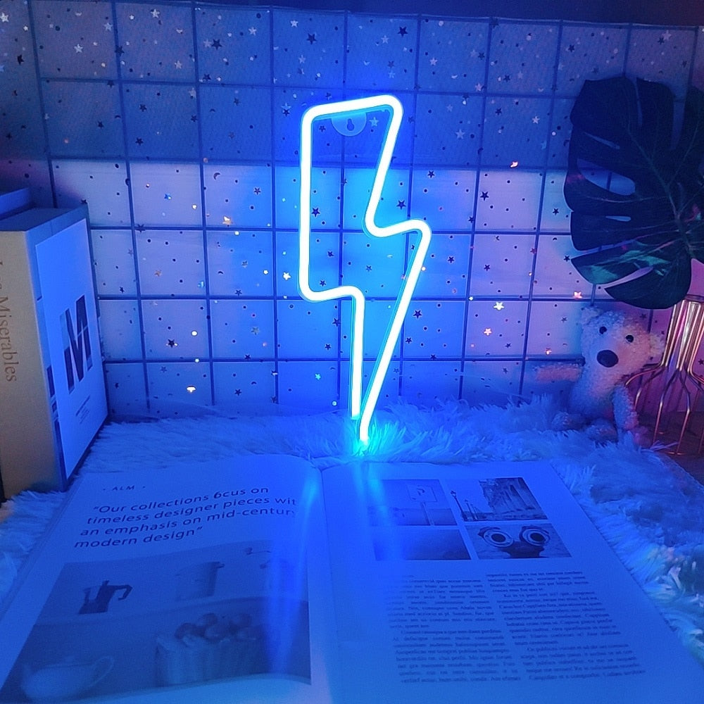 Décoration murale en forme de foudre à LED