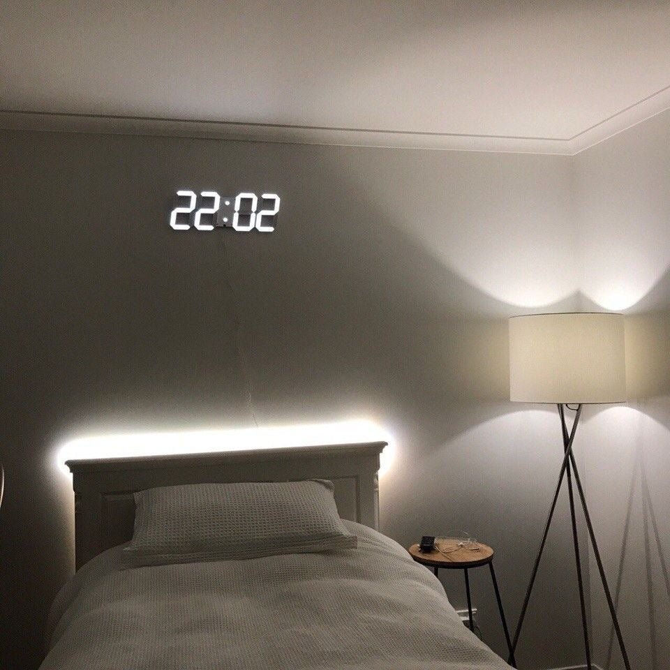 Horloge murale numérique LED 3D – Design moderne avec fonction de gradation et visibilité optimale