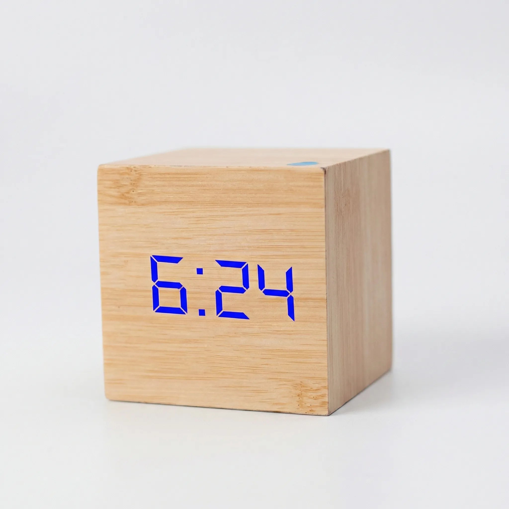 LumiTick - Horloge numérique carrée compacte