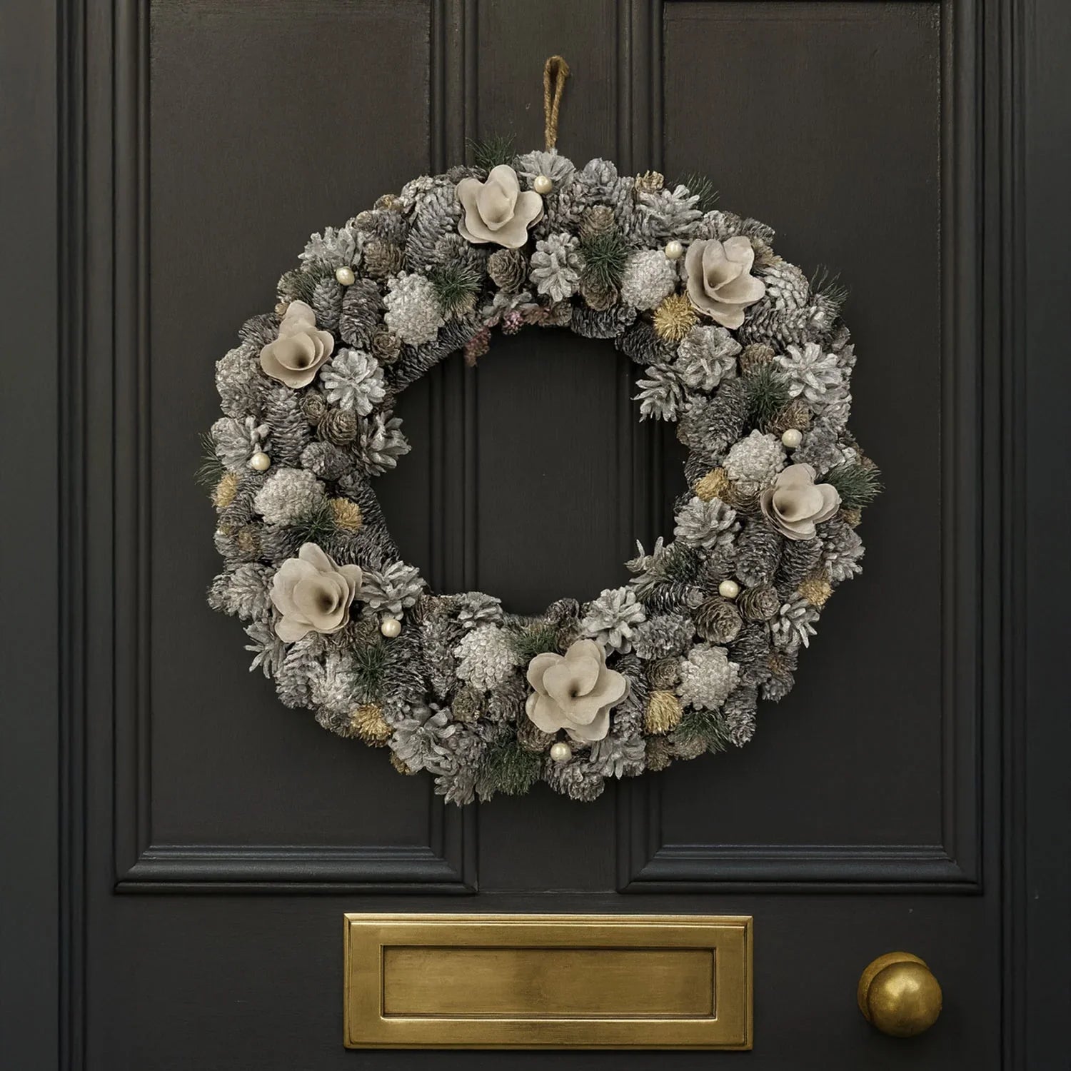 Couronne de Luxe Neo 50 cm – Extra Large avec Roses Rouges