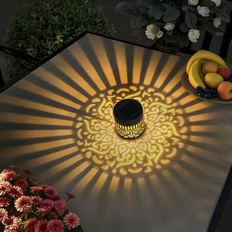 Applique solaire décorative avec projection de sculpture marocaine, paire d'appliques murales d'extérieur en métal
