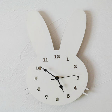 Horloge murale de lapin nordique | Conception moderne en bois