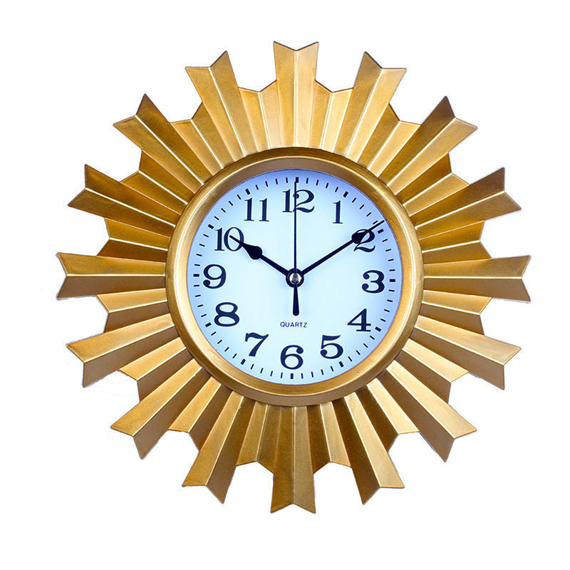 Horloge murale élégante au design artistique