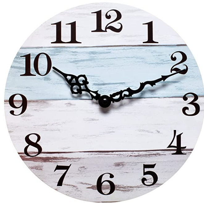 Horloge murale au design rustique en bois