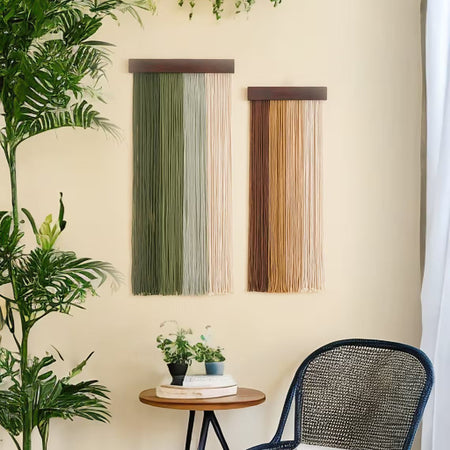 Décoration murale en macramé avec frange multicolore